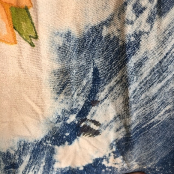 Bleach washed sunflower 🌻 jean shirt - Picture 7 of 8